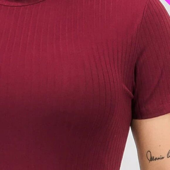 Plus‎ size ribbed short sleeve bodysuit - Picture 4 of 6